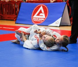 Girls practicing Brazilian Jiu-Jitsu in a supportive and encouraging class environment. Girls training Brazilian Jiu-Jitsu at Gracie Barra Argyle in Argyle TX